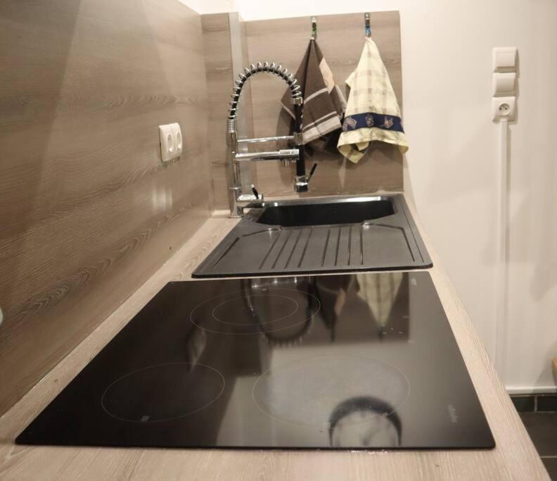 Maison Atypique, Centre-Ville 2+2 Pers Sauna Ir Sedan Zewnętrze zdjęcie